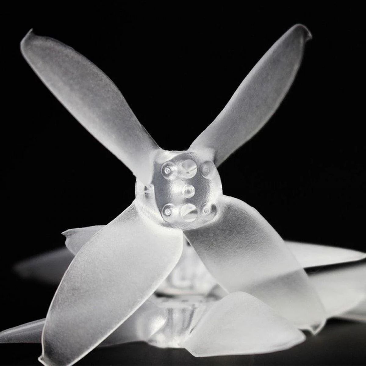 AVAN MICRO 2" пропеллеры — 6 CW + 6 CCW 2×2.2×4, упаковка для квадрокоптеров AVAN MICRO 2" пропеллеры — 6 CW + 6 CCW 2×2.2×4, упаковка для квадрокоптеров