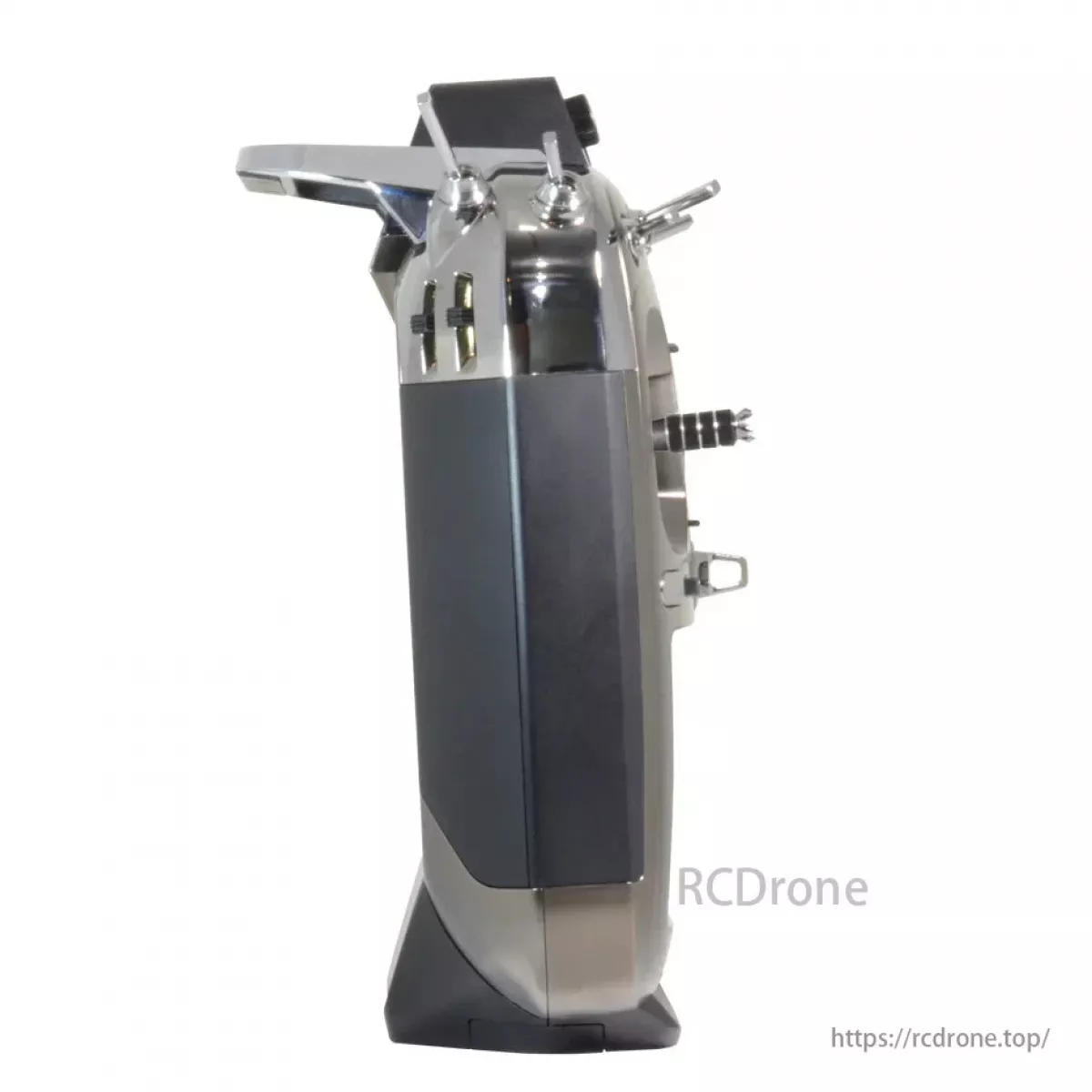 Передатчик Futaba T32MZ WC 26CH с приёмником R7308SB | FASSTest 2.4GHz, двойной дисплей, GPS Передатчик Futaba T32MZ WC 26CH с приёмником R7308SB | FASSTest 2.4GHz, двойной дисплей, GPS