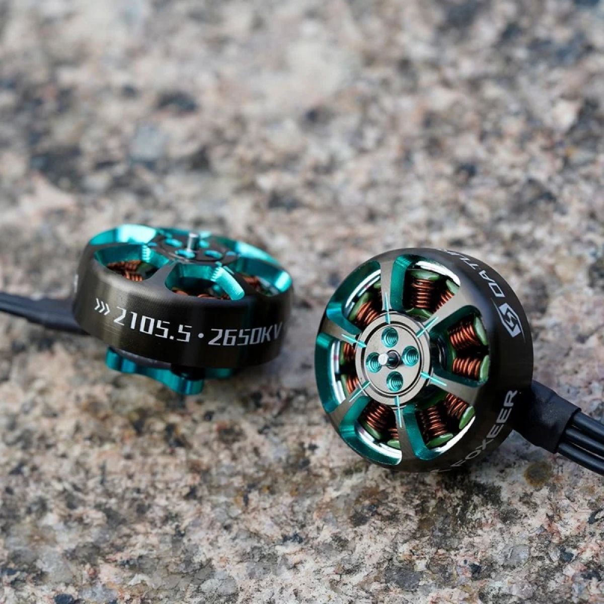 Бесколлекторный мотор Foxeer Datura 2105.5 2650KV/3650KV T-Mount для FPV дронов Бесколлекторный мотор Foxeer Datura 2105.5 2650KV/3650KV T-Mount для FPV дронов